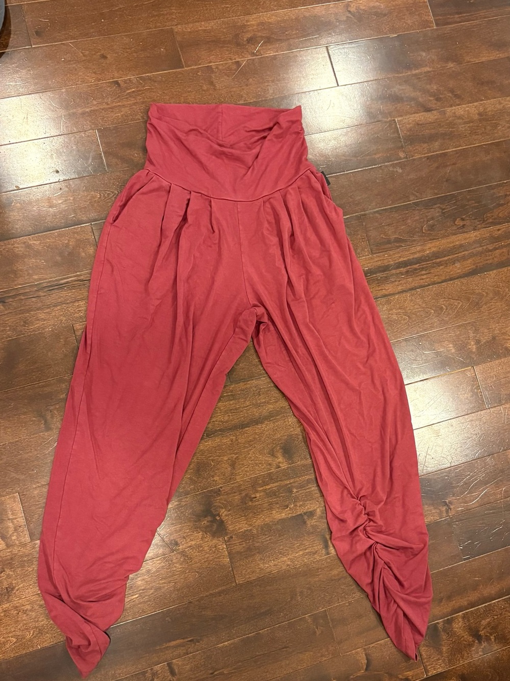 Free Label Sunday Pant in Berry